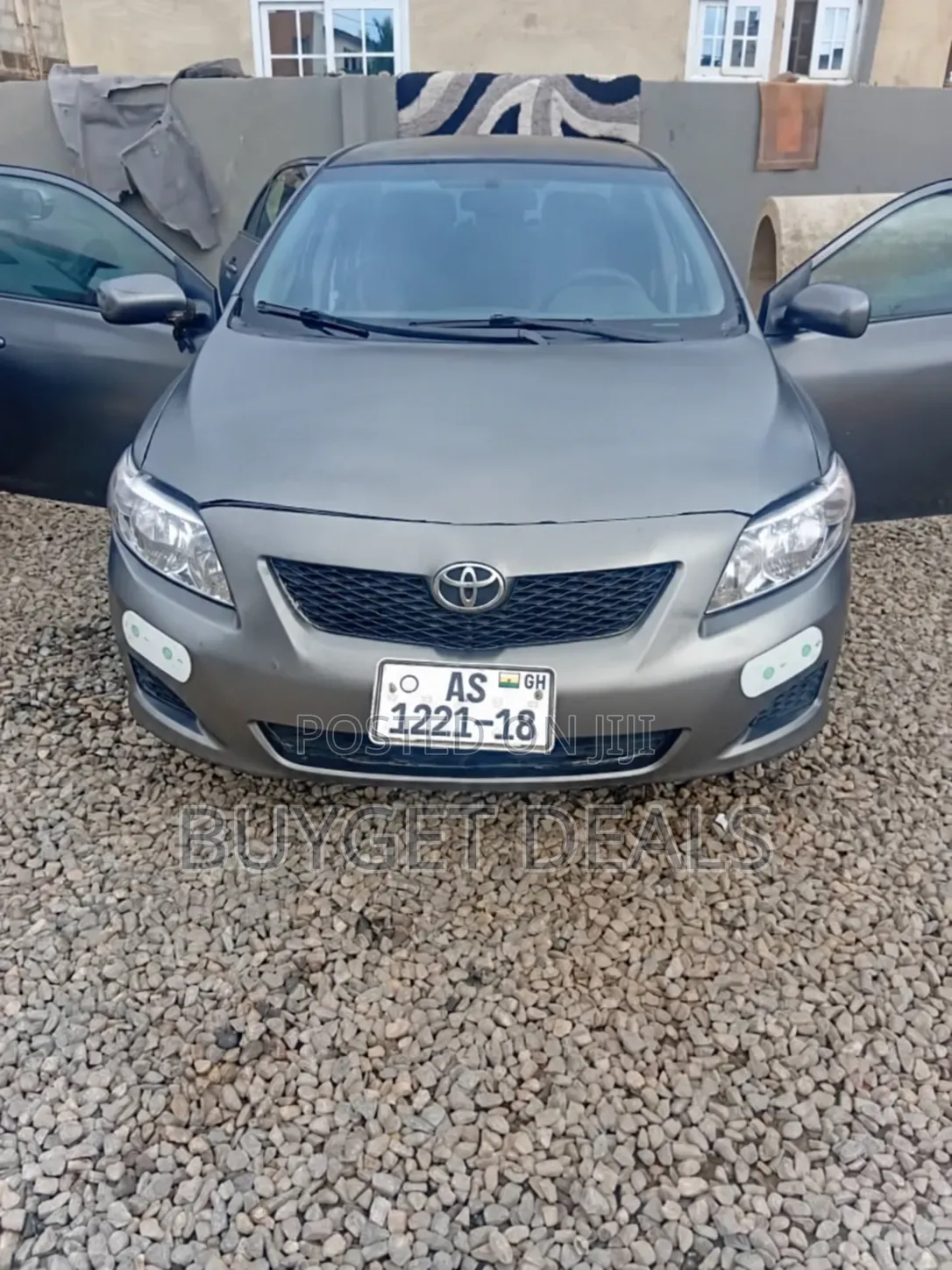 Toyota Corolla LE 4dr Sedan (1.8L 4cyl 4A) 2010 Gray