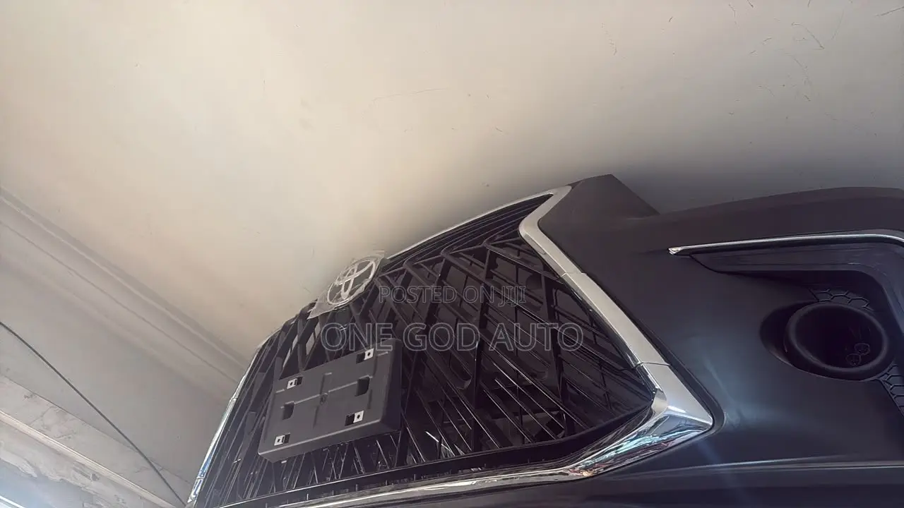 Toyota Highlander 2010,2011,2012,2013, 2014, Update/ Spec Bumper