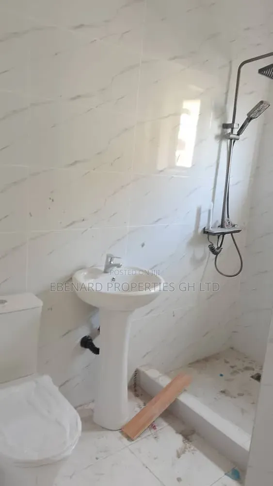 4bdrm House in Ebenard Properties, Baatsona Total for sale