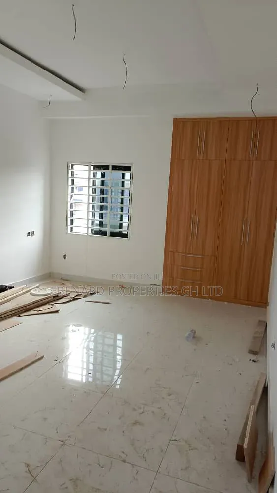 4bdrm House in Ebenard Properties, Baatsona Total for sale