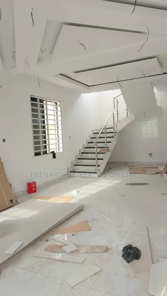 4bdrm House in Ebenard Properties, Baatsona Total for sale