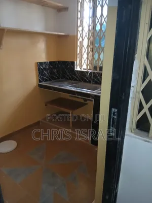 1bdrm Room & Parlour in Malejor School for rent