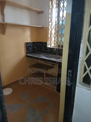 1bdrm Room & Parlour in Malejor School for rent