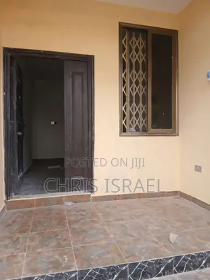 1bdrm Room & Parlour in Malejor School for rent