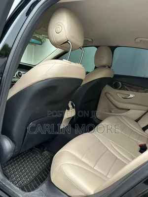 Mercedes-Benz C300 2016 Black