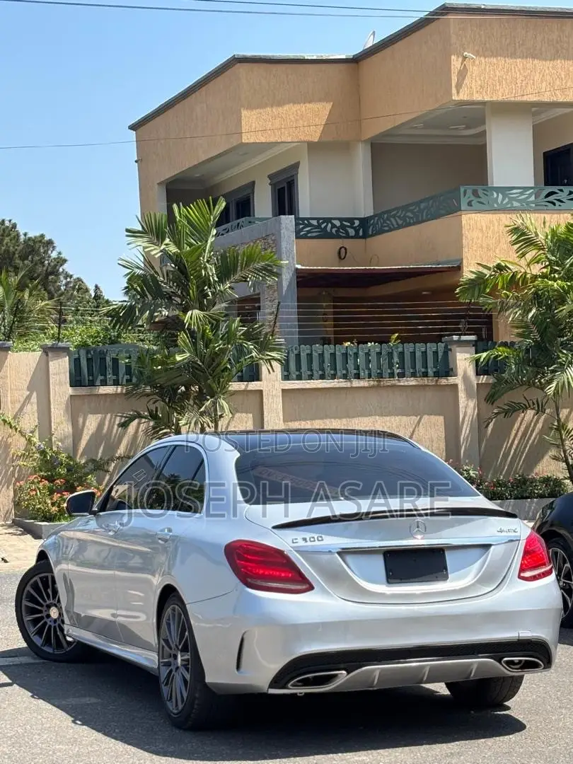 Mercedes-Benz C300 2016