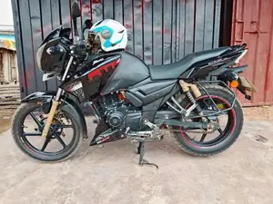 TVS Apache 180 RTR 2023 Black