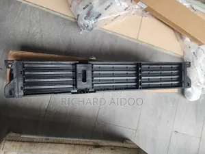 Mitsubishi Outlander 2023 Shutter Grill Available