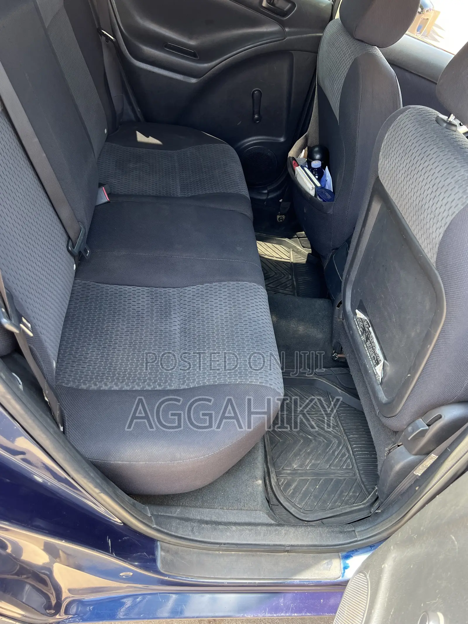 Toyota Matrix Hatchback AWD (1.8L 4cyl 4A) 2006 Blue