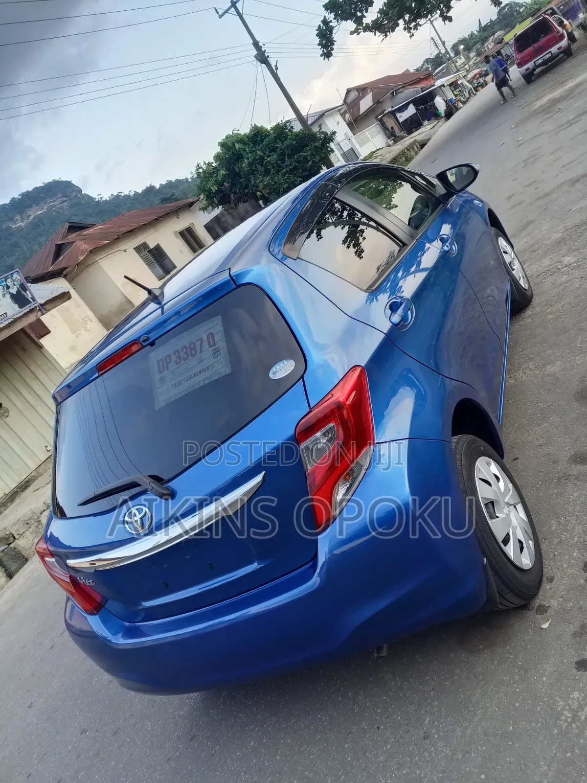 Toyota Vitz 1.3 AWD 5dr 2015 Blue