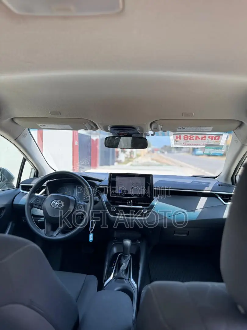 Toyota Corolla Hybrid LE 2025 Gray