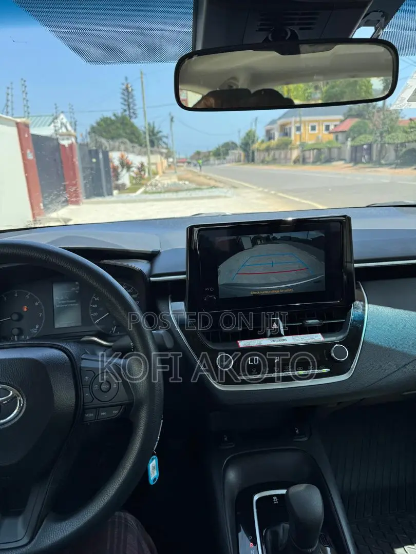 Toyota Corolla Hybrid LE 2025 Gray