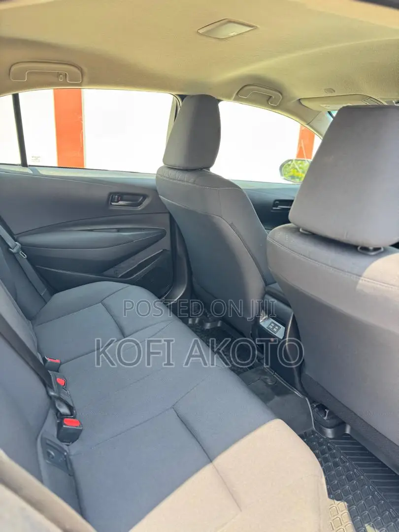 Toyota Corolla Hybrid LE 2025 Gray