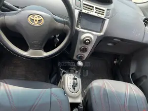 Toyota Yaris 2010 Blue