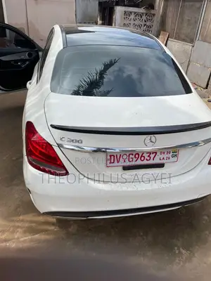 Mercedes-Benz C300 Sport 4Matic Sedan AWD (2.0L 4cyl 7A) 2017 White