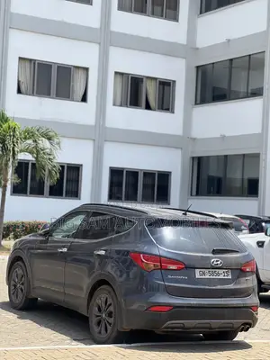 Hyundai Santa Fe 2016 Black