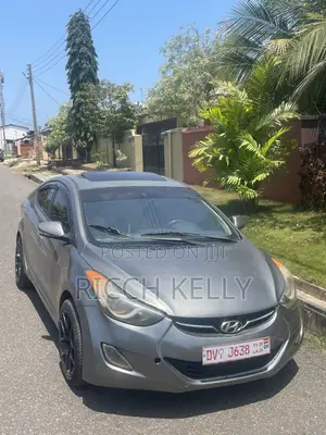 Hyundai Elantra Limited Sedan FWD (1.8L 4cyl 6A) 2013 Gray