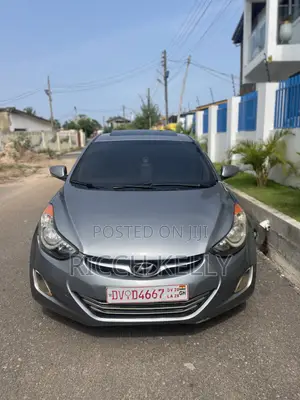 Hyundai Elantra Limited Sedan FWD (1.8L 4cyl 6A) 2013 Gray