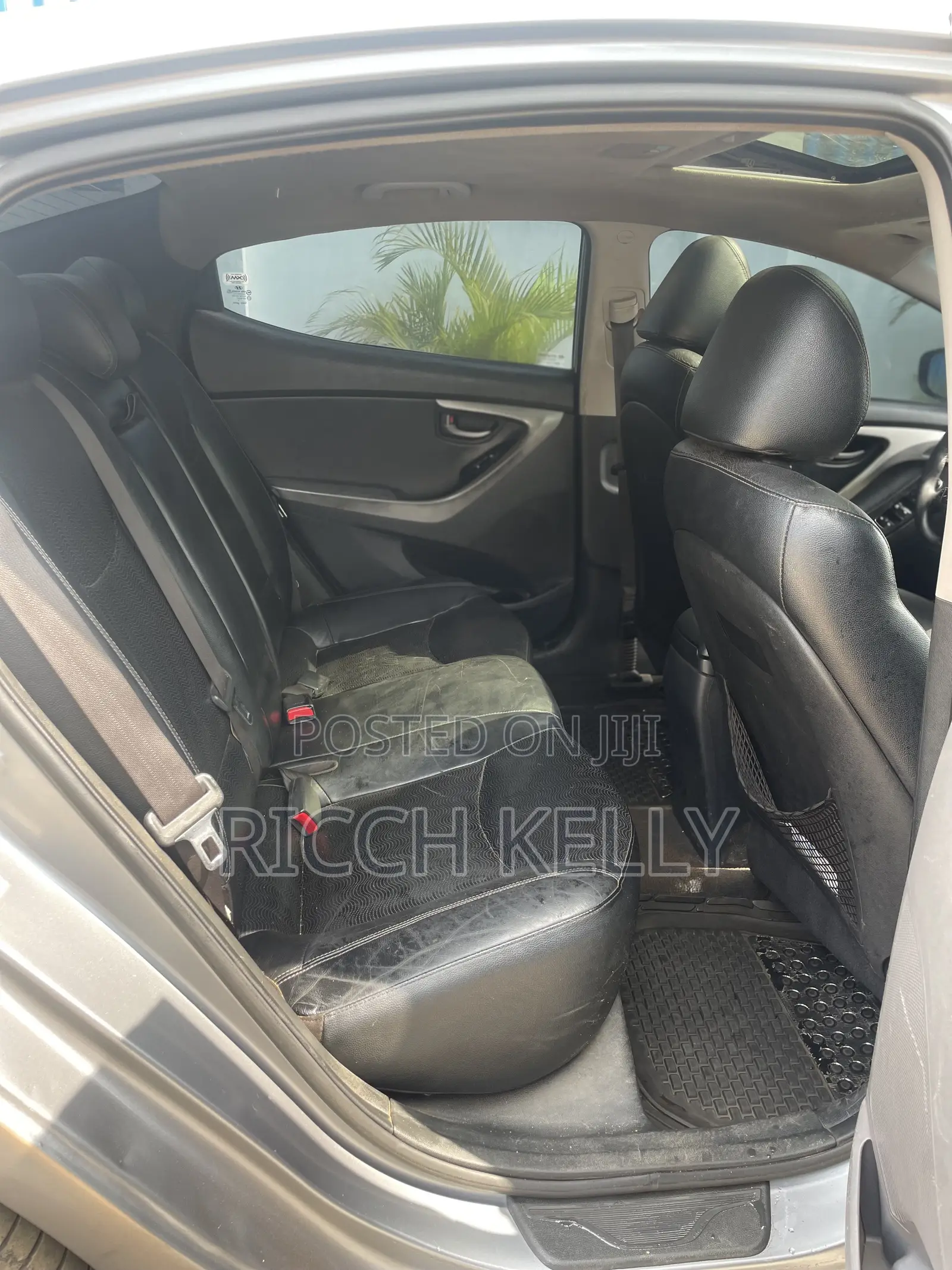 Hyundai Elantra Limited Sedan FWD (1.8L 4cyl 6A) 2013 Gray