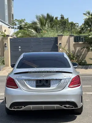 Mercedes-Benz C300 2015 Silver