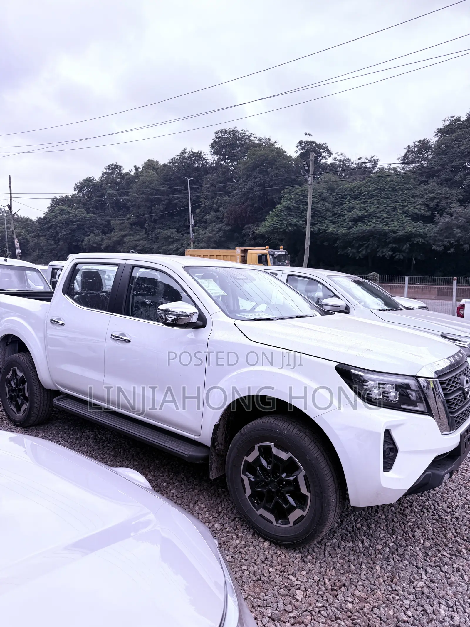 New Nissan Navara 2025 White