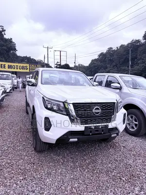 New Nissan Navara 2025 White