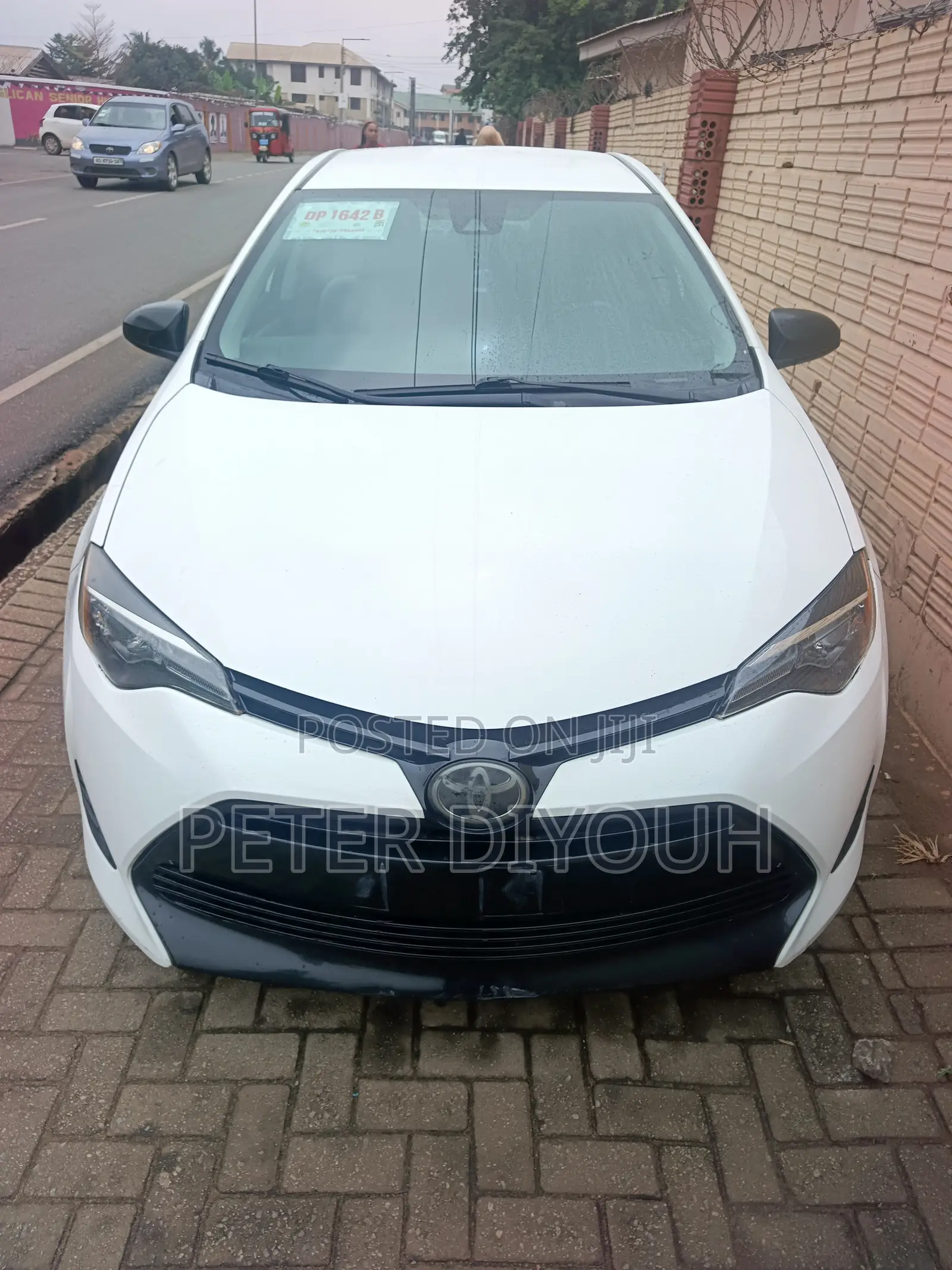 Toyota Corolla 2017 White