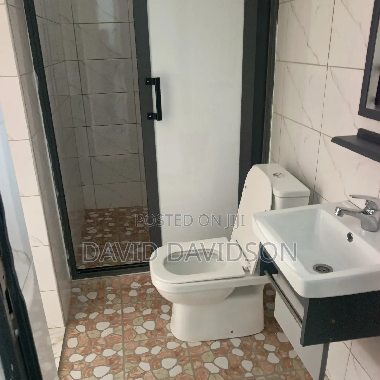 2bdrm Apartment in Newly Built 2, Tema Metropolitan for rent
