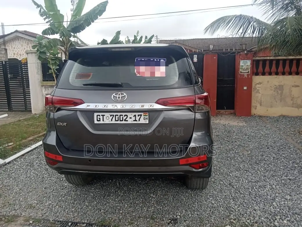Toyota Fortuner 2.7 AWD 2017 Gray