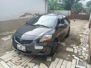 Toyota Yaris 2010 Black