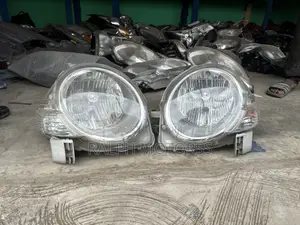 Toyota Sienta 2005 Headlights