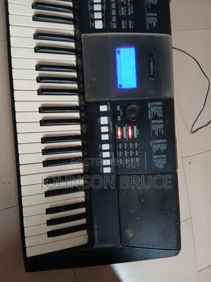 Yamaha PSR E423