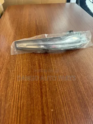 Mercedes Benz C300 Side Mirror Light 2015-2020 Brand New
