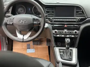 Hyundai Elantra 2019 Burgundy