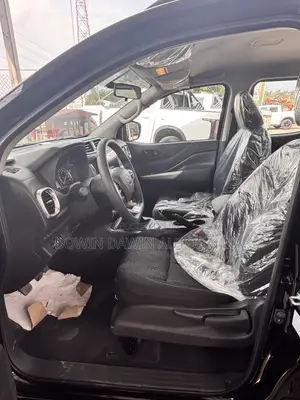 New Nissan Pick-Up 2025 Black