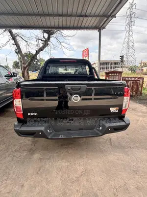 New Nissan Pick-Up 2025 Black