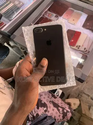 Apple iPhone 7 Plus 32 GB Black
