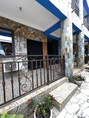 2bdrm Apartment in Lakeside, Ashaley Botwe for rent