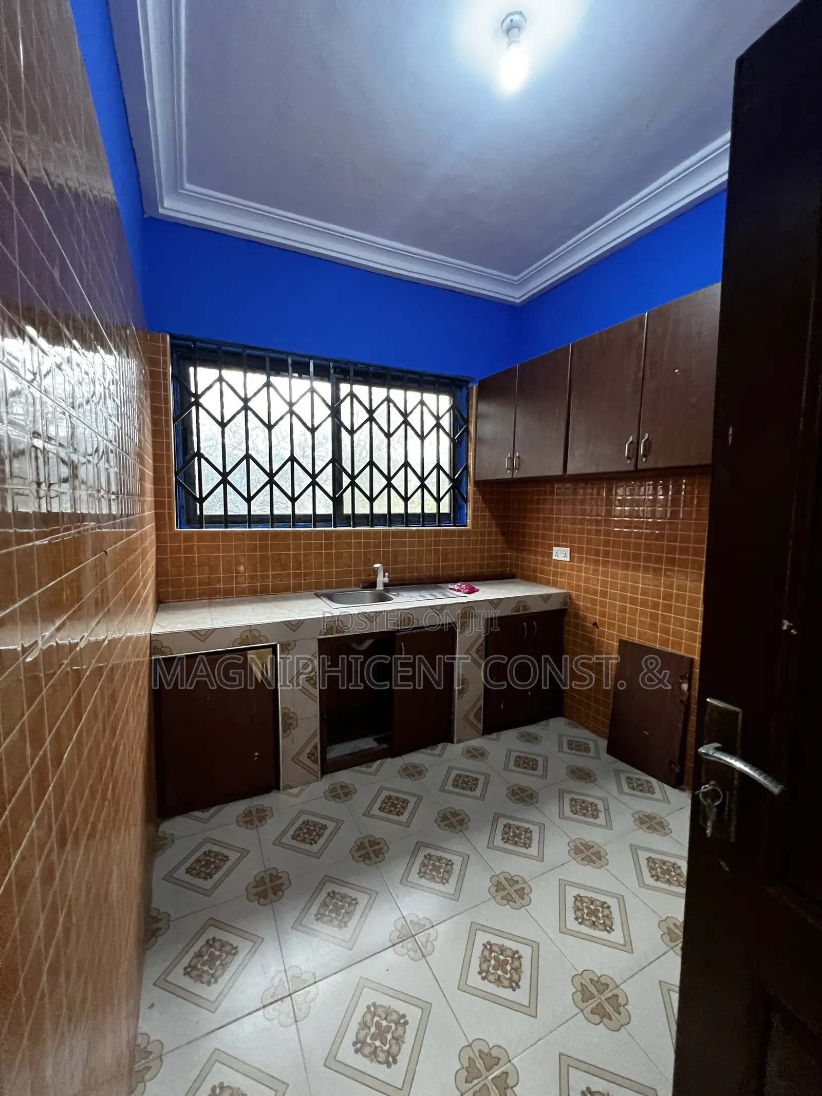2bdrm Apartment in Lakeside, Ashaley Botwe for rent