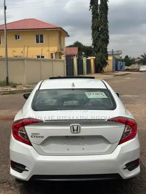 Honda Civic 2018 White