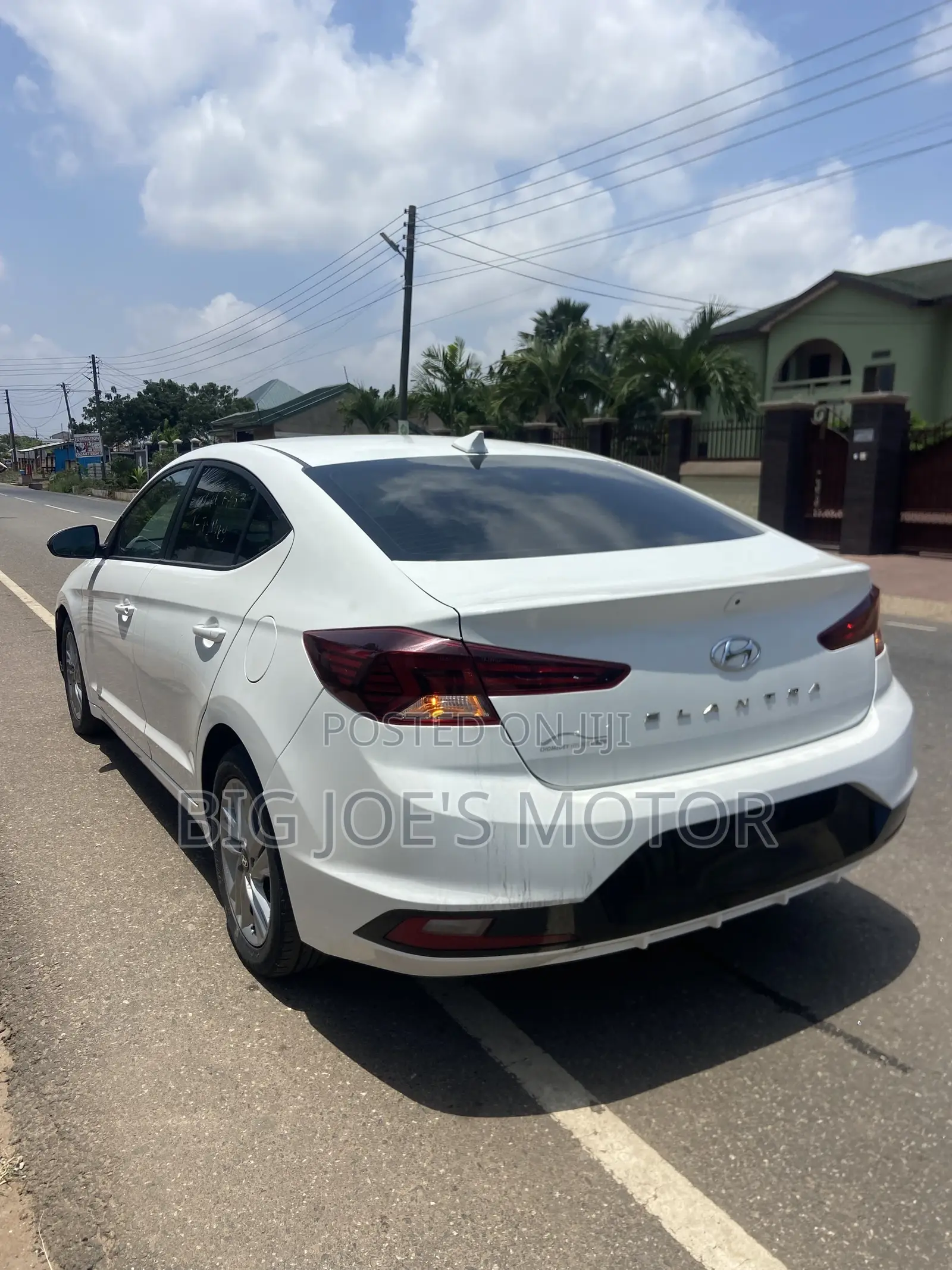 Hyundai Elantra 2019 White