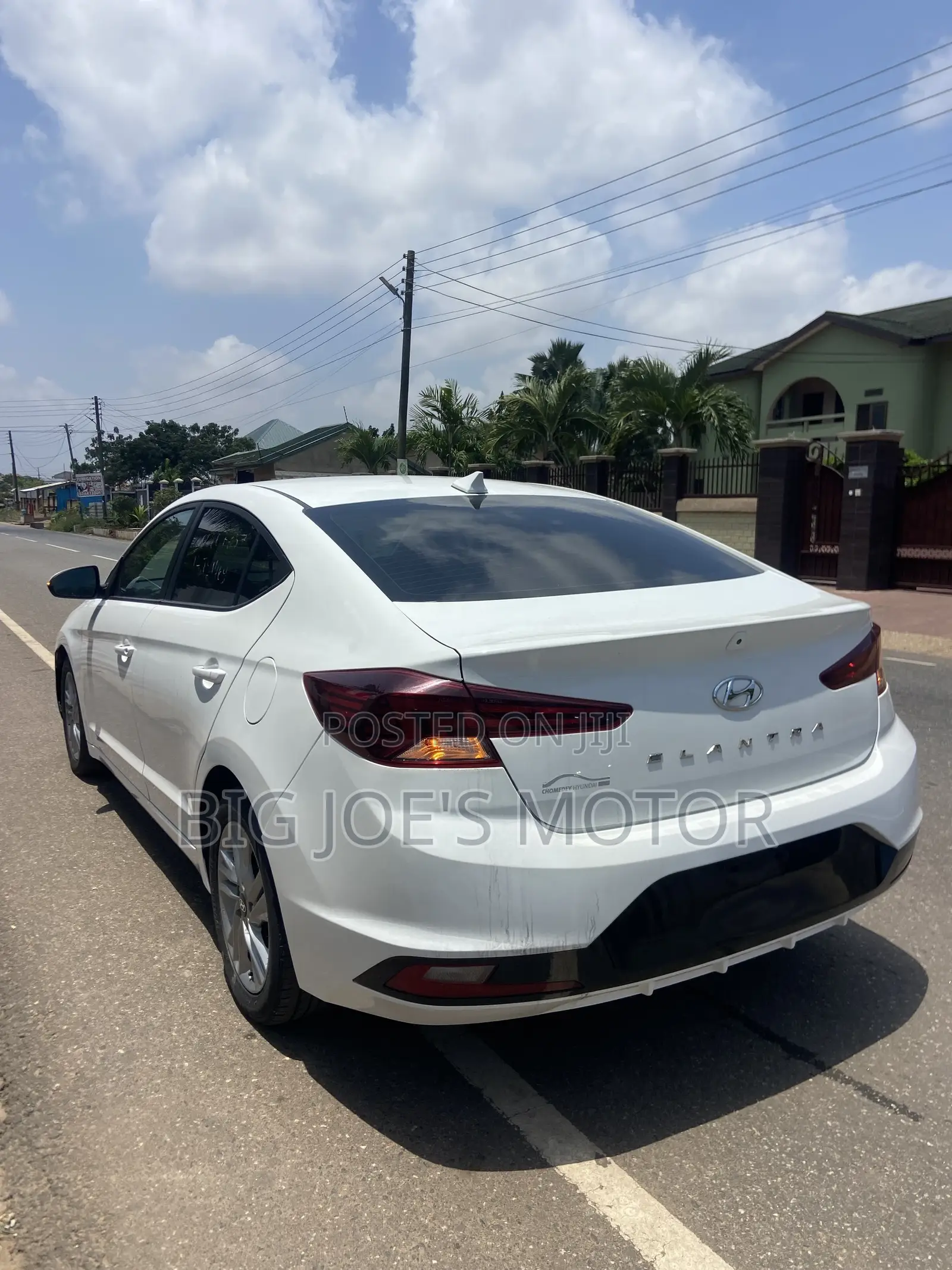 Hyundai Elantra 2019 White