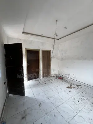 1bdrm Apartment in Lakeside, Ashaley Botwe for rent