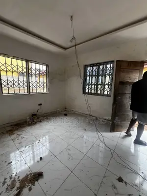 1bdrm Apartment in Lakeside, Ashaley Botwe for rent