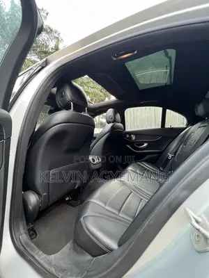 Mercedes-Benz C300 2015 Silver