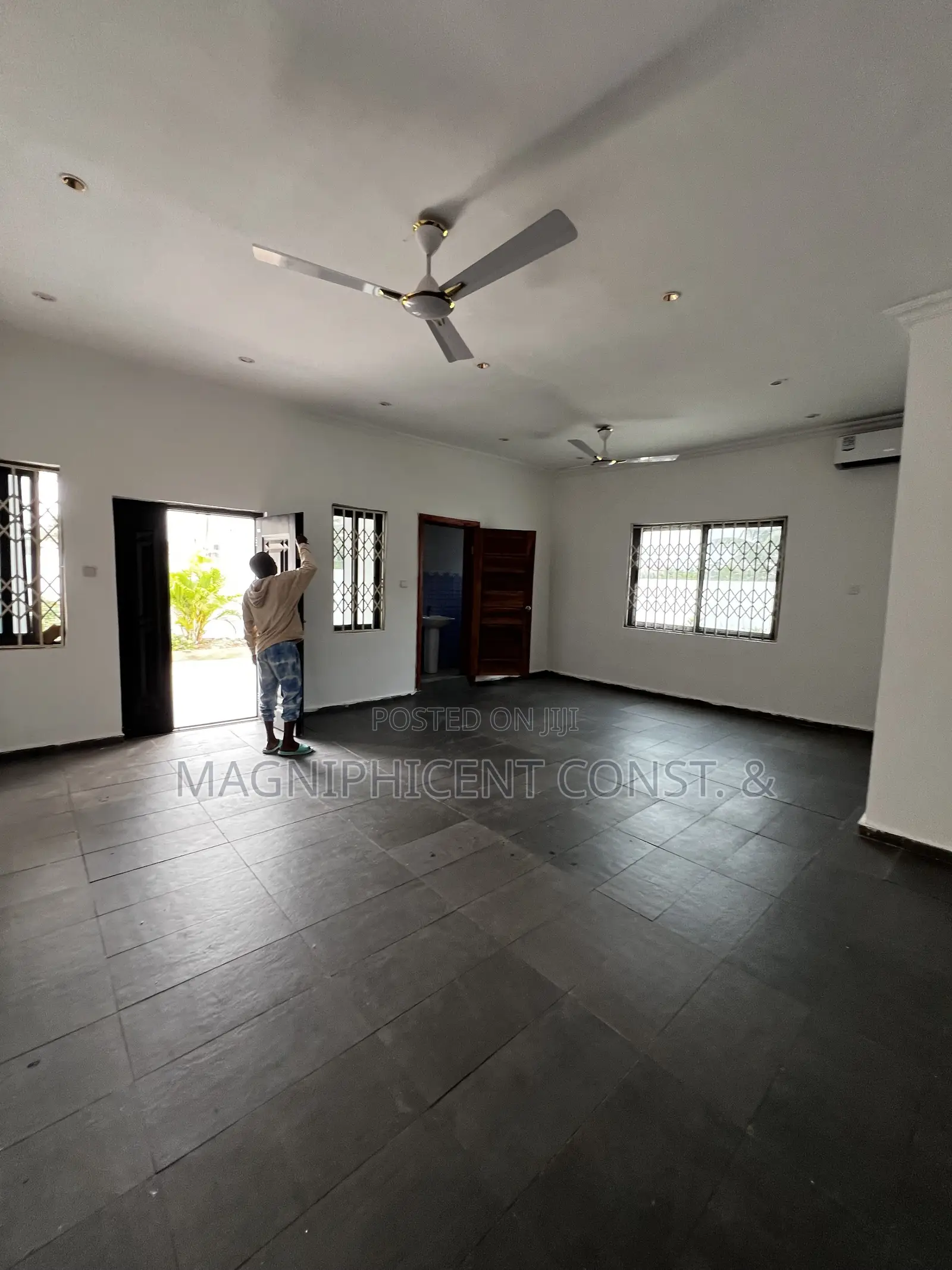 3bdrm House in Hills Estate, Ashaley Botwe for rent