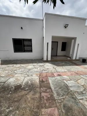 3bdrm House in Hills Estate, Ashaley Botwe for rent