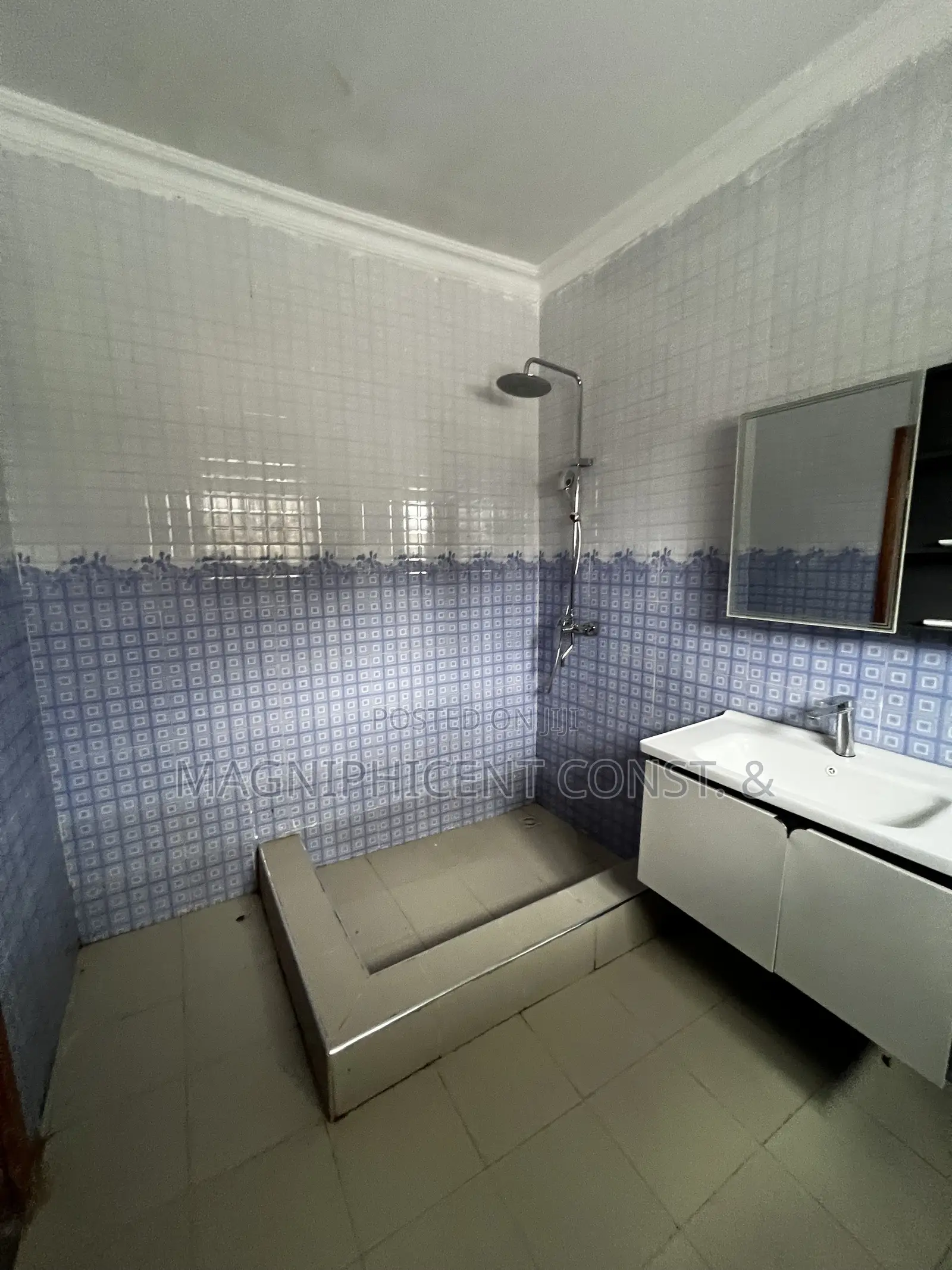 3bdrm House in Hills Estate, Ashaley Botwe for rent