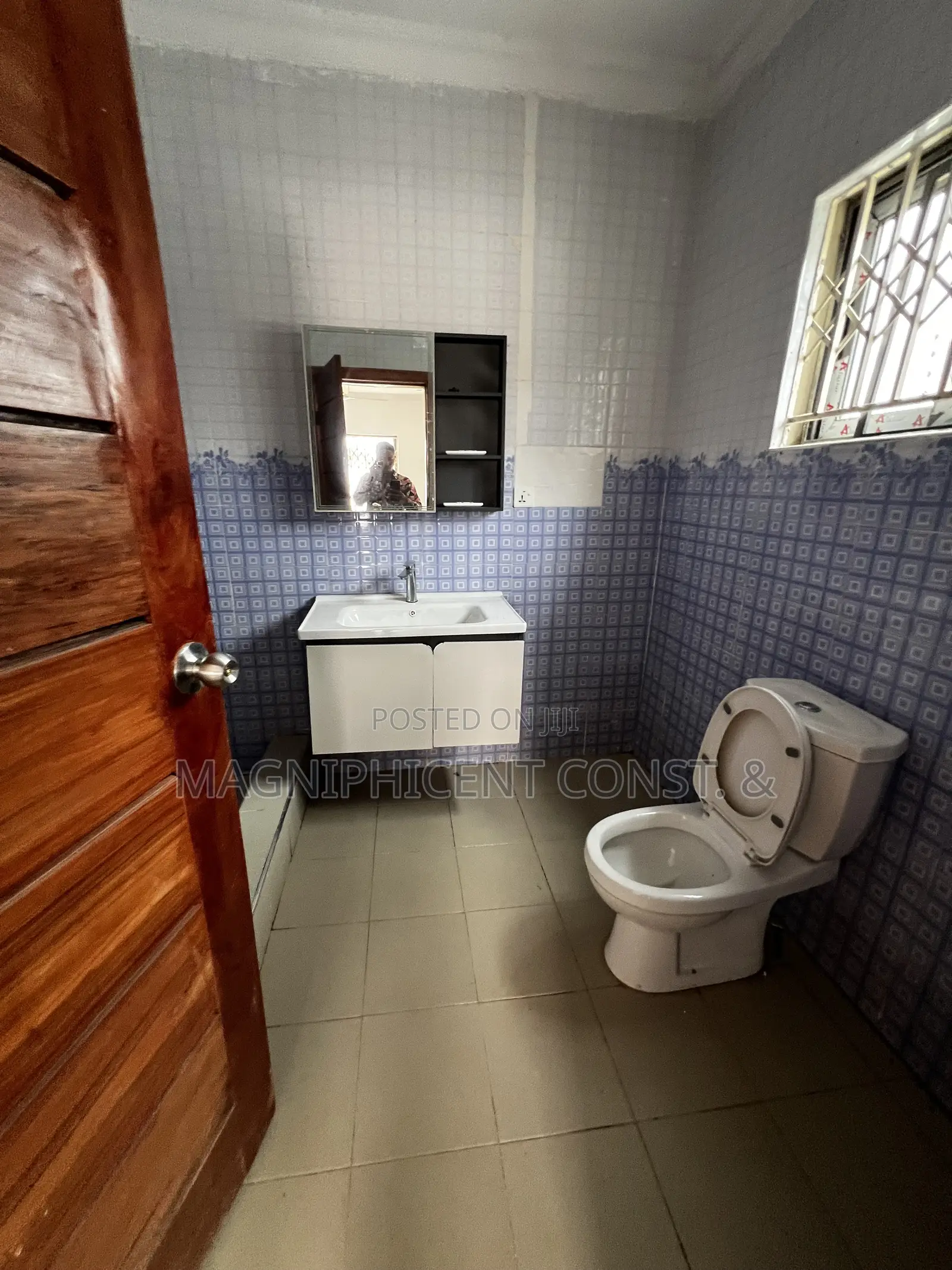 3bdrm House in Hills Estate, Ashaley Botwe for rent