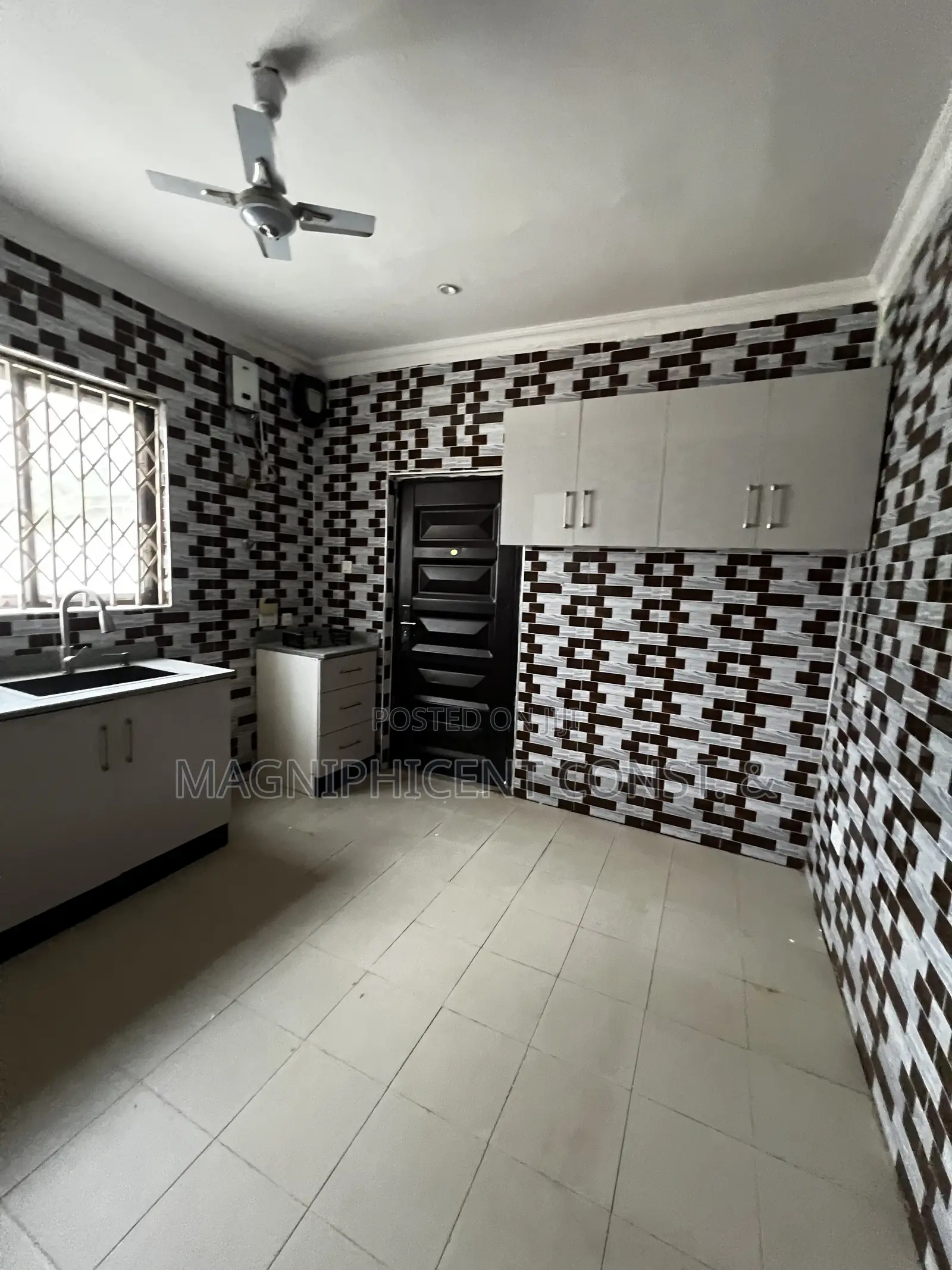 3bdrm House in Hills Estate, Ashaley Botwe for rent